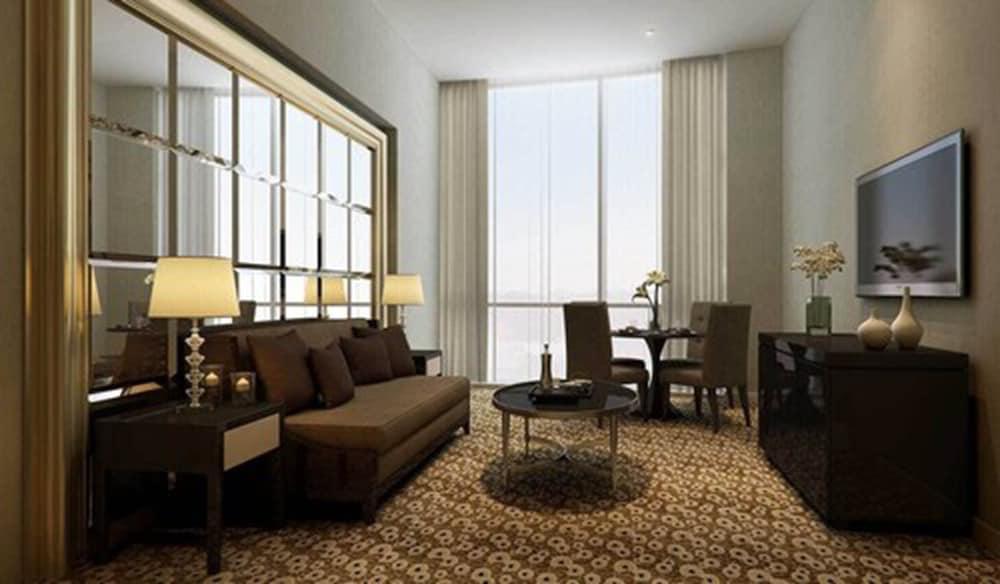 Hotel Ciputra World Surabaya Managed By Swiss-Belhotel International Екстериор снимка