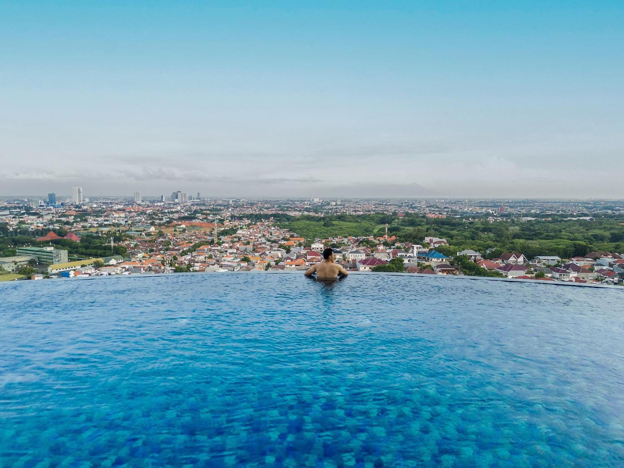 Hotel Ciputra World Surabaya Managed By Swiss-Belhotel International Екстериор снимка